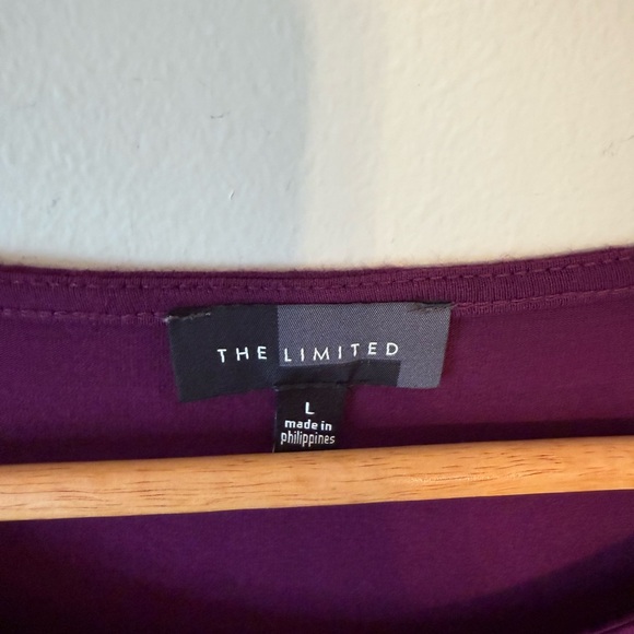 The Limited Women's Cold Shoulder Cut-Out Top Maroon - Picture 4 of 6